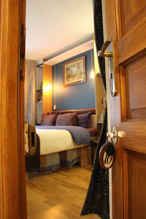 Private Room In A Parisian Homestay! - Close To It All! Phòng bức ảnh