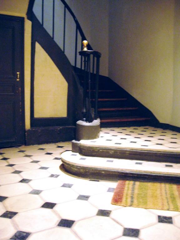 Private Room In A Parisian Homestay! - Close To It All! Ngoại thất bức ảnh