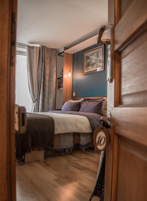 Private Room In A Parisian Homestay! - Close To It All! Ngoại thất bức ảnh